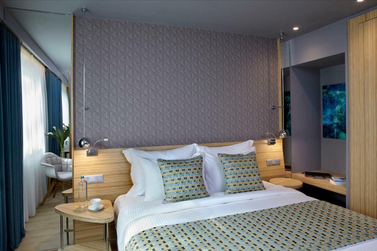 فندق ويندهام جراند أثينا المظهر الخارجي الصورة A room at the hotel
